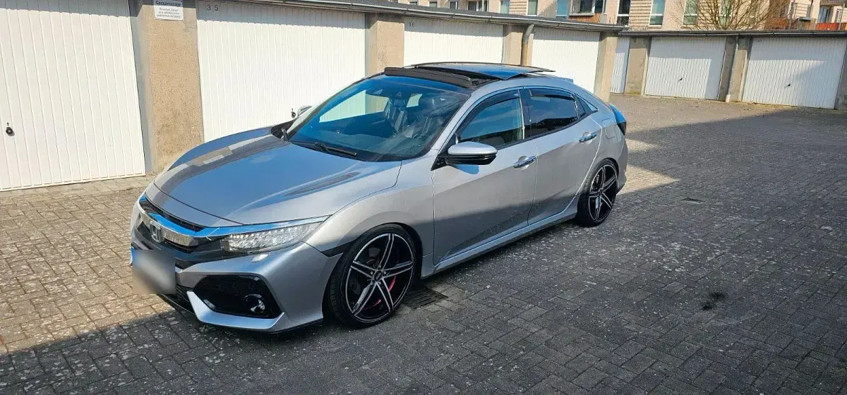 Gebraucht Honda Civic Prestige 220 PS (161 kW) 2017 Silber Limousine