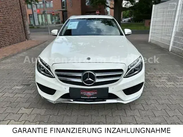 Gebraucht Mercedes C220 AMG line 170 PS (125 kW) 2018 Weiß Limousine