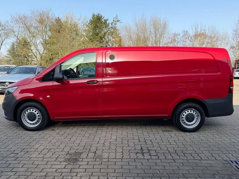 Gebraucht Mercedes Vito 136 PS (100 kW) 2021 Rot Van
