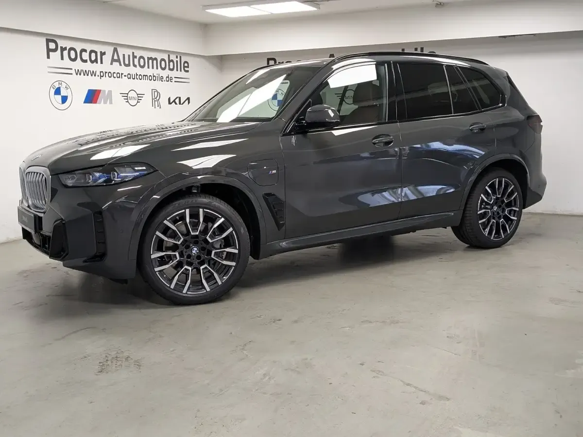 Neu BMW X5 M Sport 489 PS (359 kW) 2026 Silber SUV