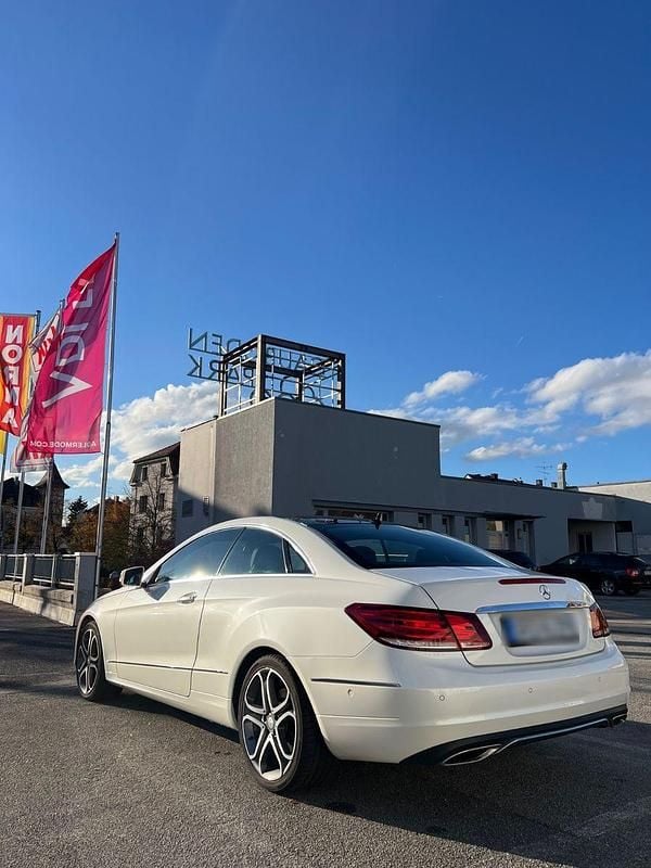Gebraucht Mercedes E350 306 PS (225 kW) 2013 Weiß Coupé