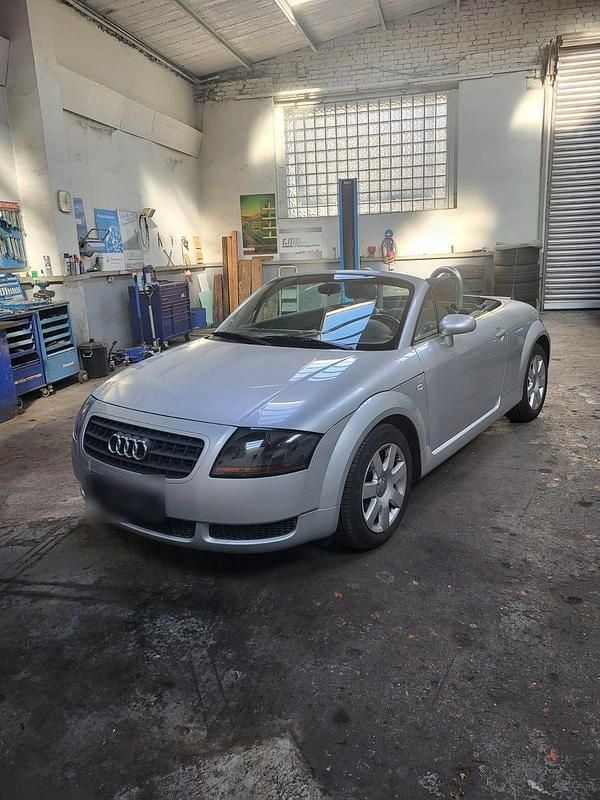 Gebraucht Audi TT 150 PS (110 kW) 2002 Silber Coupé