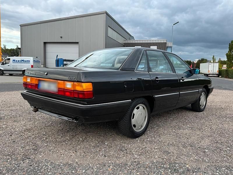 Gebraucht Audi 200 182 PS (133 kW) 1985 Limousine