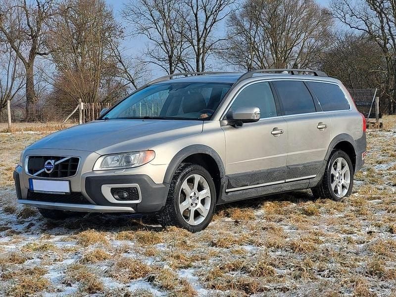 Gebraucht Volvo XC70 Summum 205 PS (150 kW) 2011 Silber Kombi