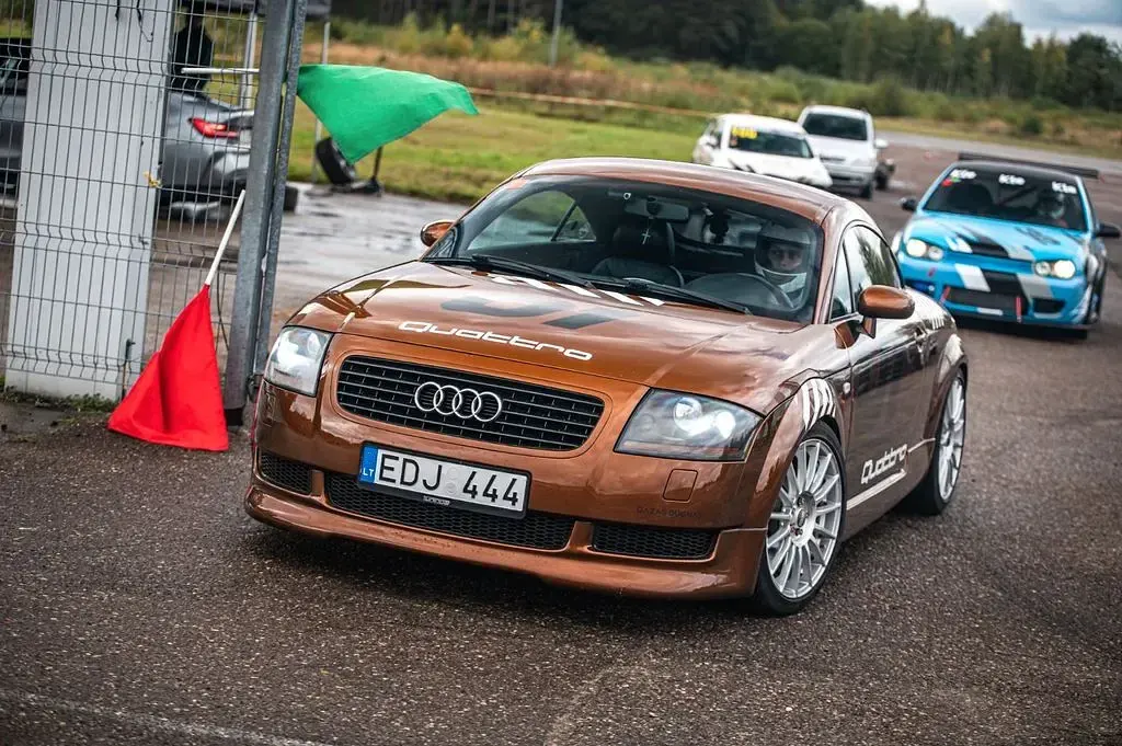 Gebraucht Audi TT Sport 224 PS (164 kW) 2000 Braun Coupé