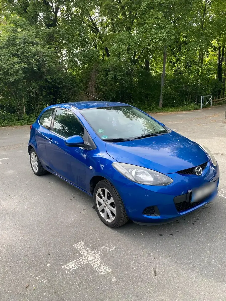 Gebraucht Mazda 2 68 PS (50 kW) 2010 Blau Kleinwagen