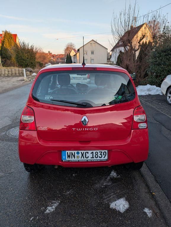 Gebraucht Renault Twingo 75 PS (55 kW) 2011 Rot Kleinwagen