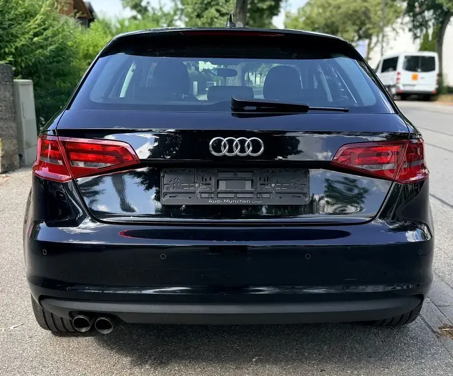 Gebraucht Audi A3 Attraction 150 PS (110 kW) 2014 Schwarz Limousine