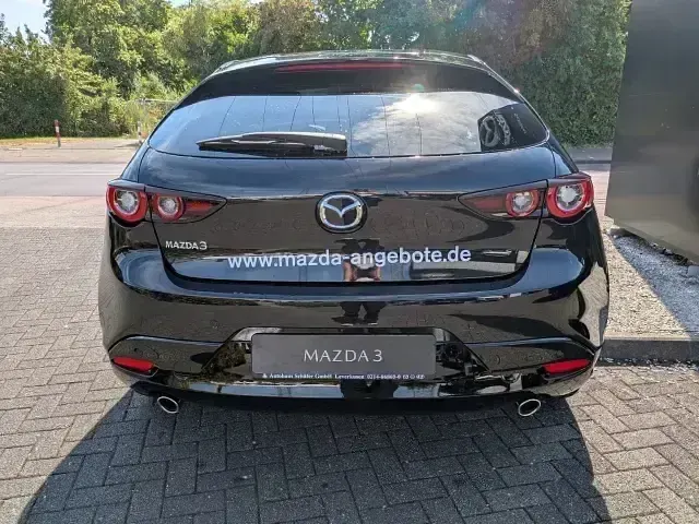 Neu Mazda 3 Nagisa 140 PS (102 kW) 2026 Schwarz Limousine