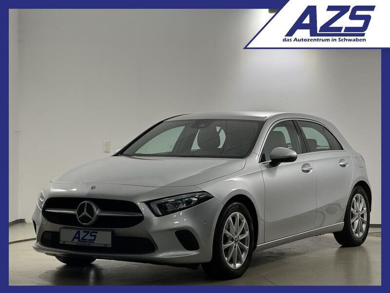 Silber Gebraucht 2018 Mercedes A220 Progressive Limousine | 21.980 € (Guter Preis) - Bild 1/4