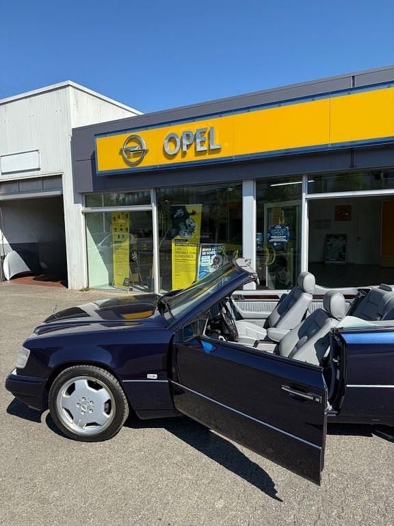Gebraucht Mercedes E320 220 PS (161 kW) 1997 Blau Coupé