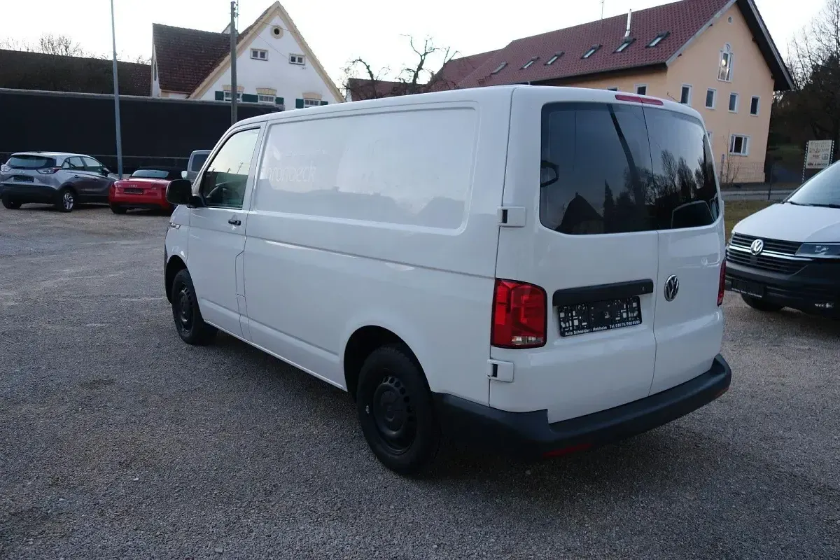 Second-hand VW Transporter 150 CP (110 kW) 2021 Alb Van