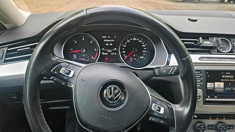 Gebraucht VW Passat 2017 Silber Kombi