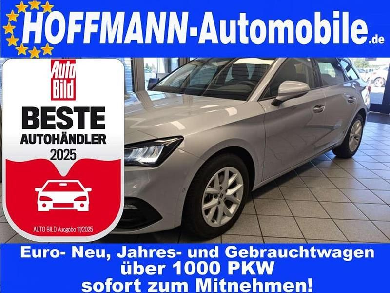 Urbansilbermet. (metallic) Gebraucht 2022 Seat Leon Style Kombi | 18.900 € (Guter Preis) - Bild 1/3