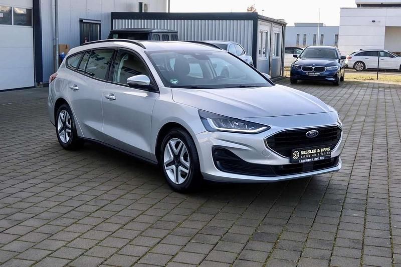 Gebraucht Ford Focus Cool & Connect 120 PS (88 kW) 2023 Silber Kombi