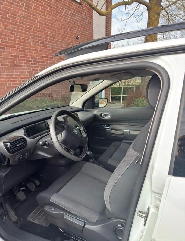 Gebraucht Citroën C4 82 PS (60 kW) 2015 Weiß Limousine