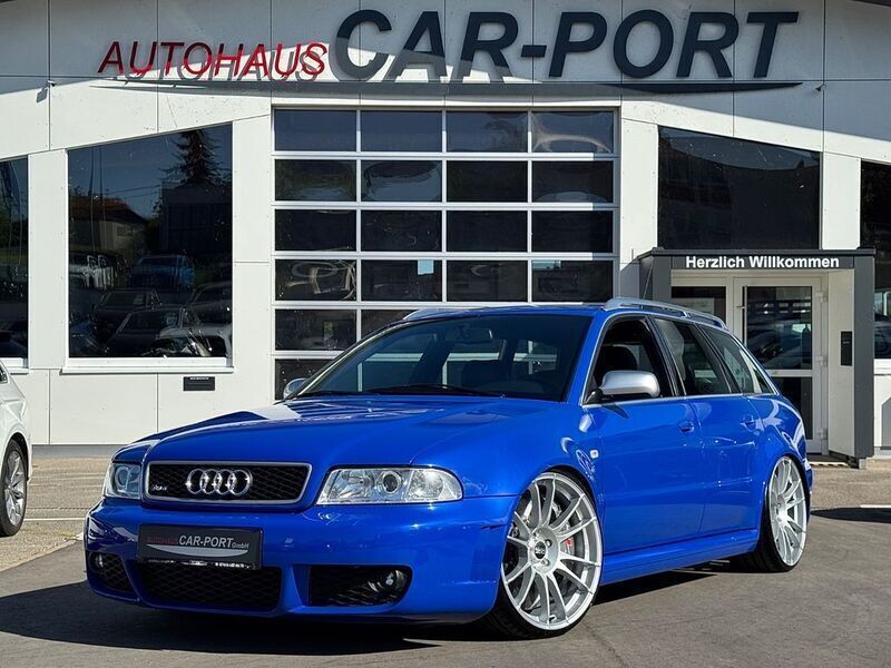 Blau Gebraucht 2001 Audi RS4 Sport Limousine | 59.990 € - Bild 1/4