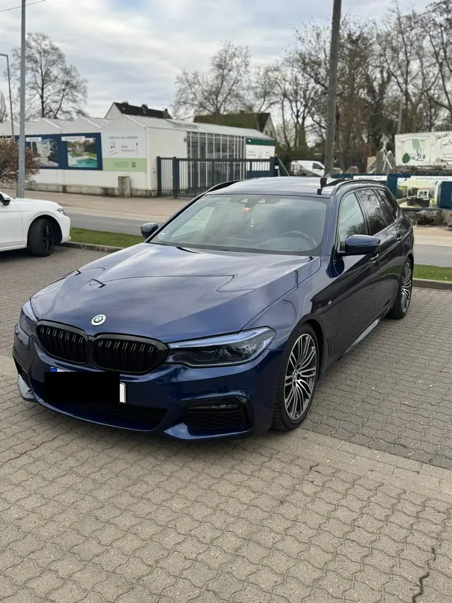 Gebraucht BMW 520 M Sport 190 PS (139 kW) 2018 Blau Kombi