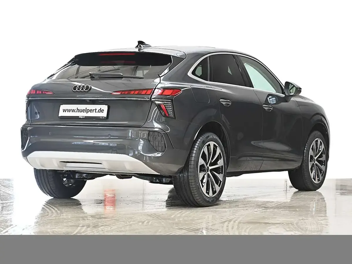 Gebraucht Audi Q3 Sportback Advanced 150 PS (110 kW) 2026 Tamboragrau metallic SUV