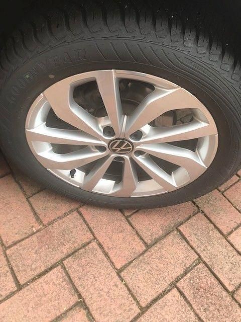 Gebraucht VW T-Roc Style 150 PS (110 kW) 2024 Grau SUV