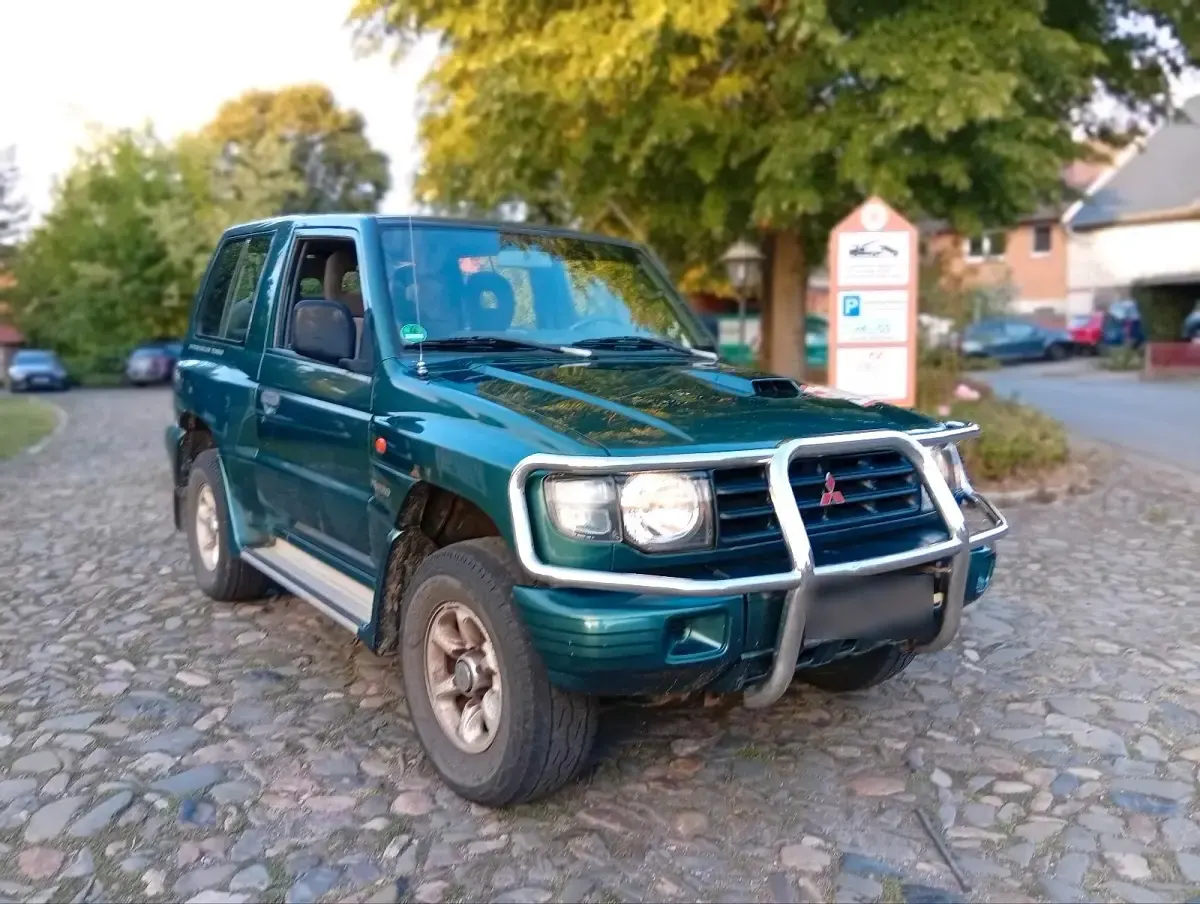 Gebraucht Mitsubishi Pajero 115 PS (84 kW) 2003 Grün SUV