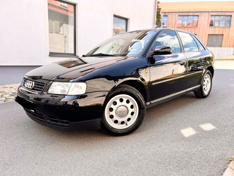Schwarz Gebraucht 2000 Audi A3 Limousine | 2.950 € (Etwas zu teuer) - Bild 1/4