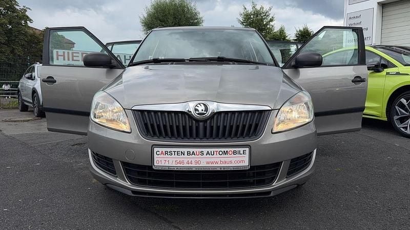 Beige Gebraucht 2014 Skoda Fabia Cool Edition Kombi | 6.990 € (Guter Preis) - Bild 1/4