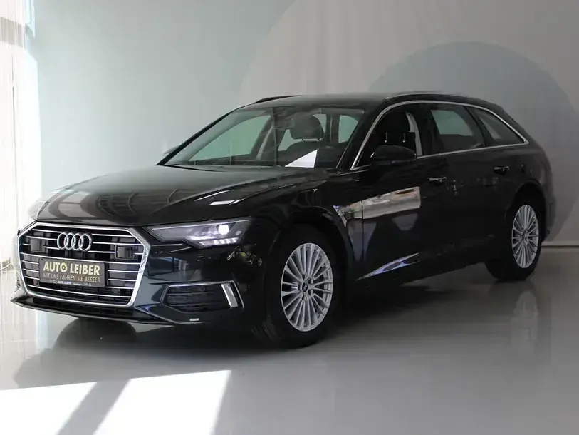 Gebraucht Audi A6 Design 265 PS (194 kW) 2022 Mythosschwarz metallic (metallic) Kombi