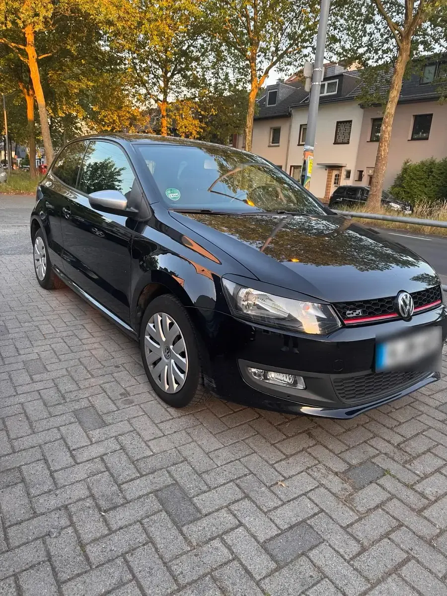 Gebraucht VW Polo Black Edition 60 PS (44 kW) 2013 Schwarz Kleinwagen
