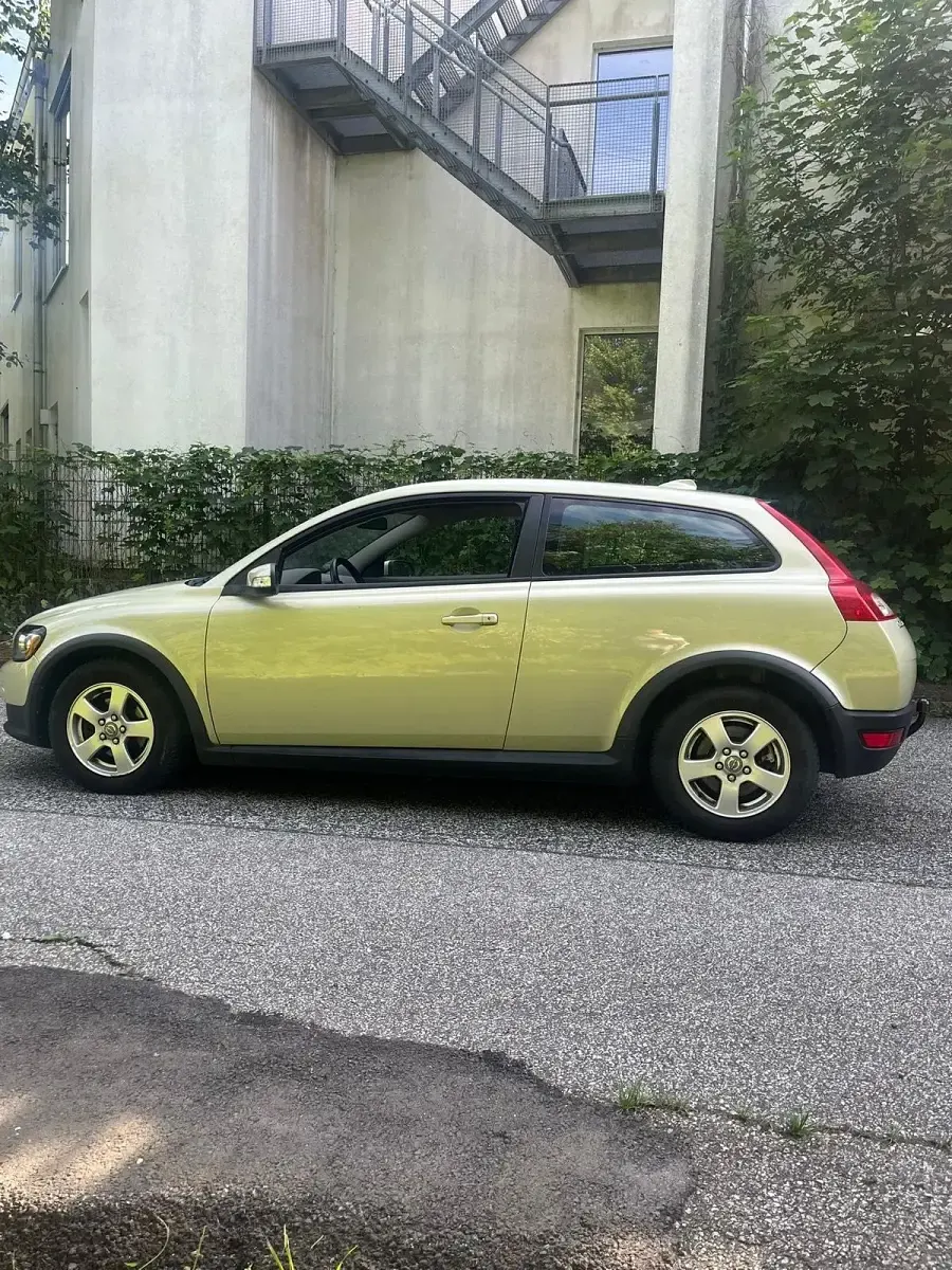 Gebraucht Hyundai i30 110 PS (80 kW) 2007 Gold Kleinwagen