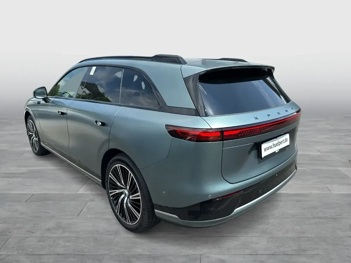 Neu XPENG G9 AWD Performance 2026 Kaitoke green SUV