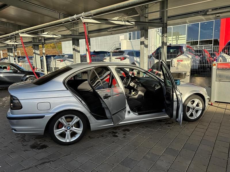 Gebraucht BMW 316 105 PS (77 kW) 2001 Silber Limousine