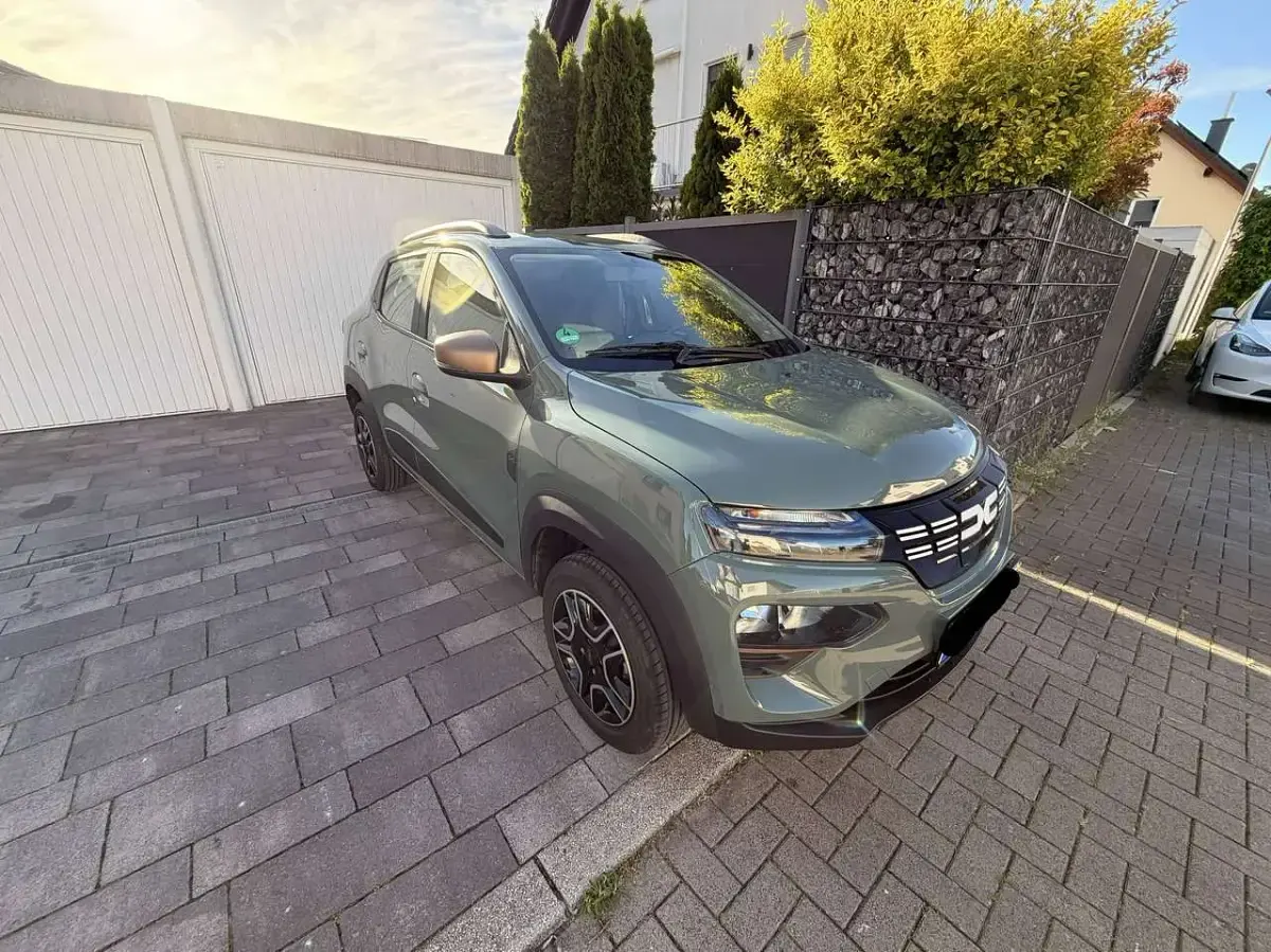 Gebraucht Dacia Spring Extreme 47 kW (65 PS) 2023 Grün Kleinwagen