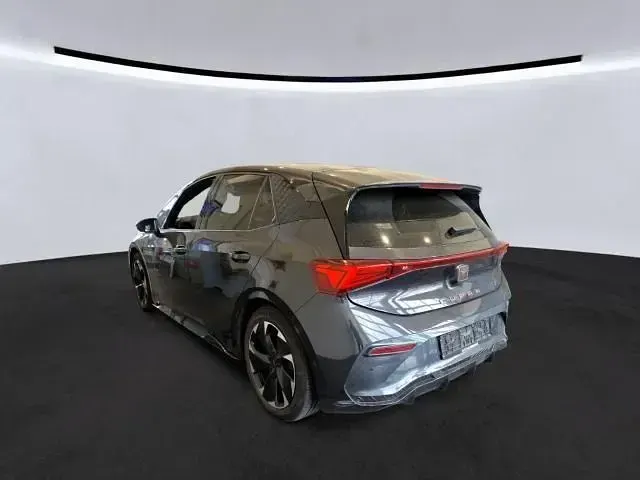 Gebraucht Cupra Born 169 kW (231 PS) 2023 Quasargrau Kleinwagen