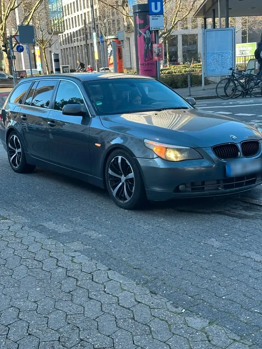 Gebraucht BMW M5 218 PS (160 kW) 2004 Grau Kombi