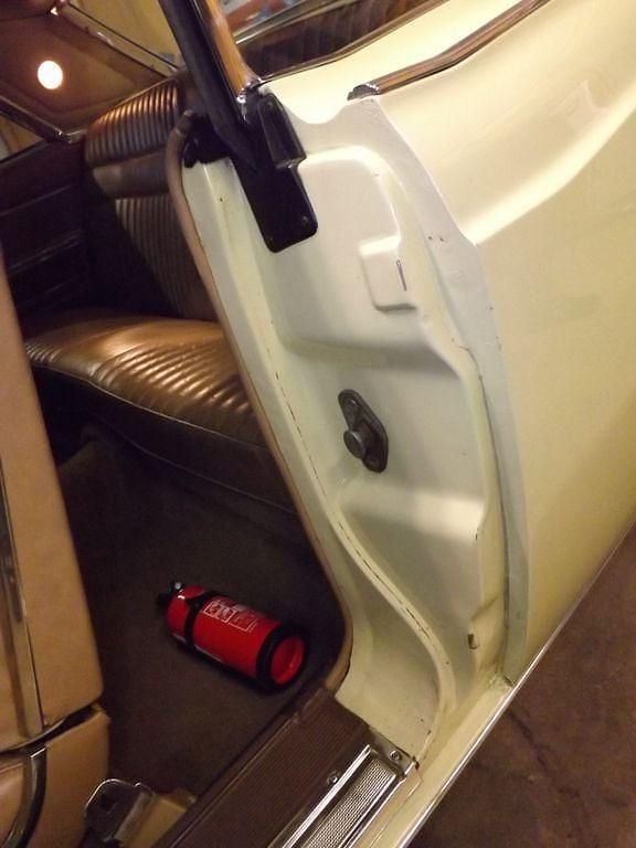 Gebraucht Lincoln Continental 340 PS (250 kW) 1966 Hellgelb Coupé