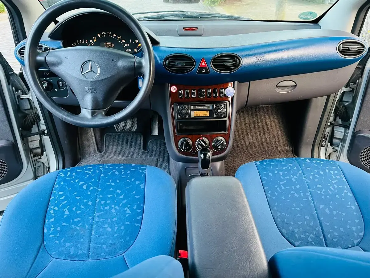 Gebraucht Mercedes A160 Elegance 102 PS (75 kW) 2003 Silber Kleinwagen