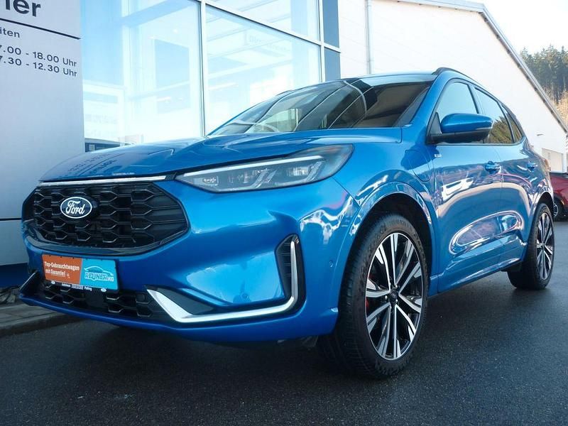 Gebraucht Ford Kuga ST-Line X 152 PS (111 kW) 2024 Dynamicblau SUV
