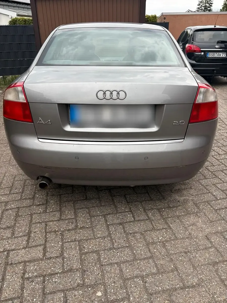Gebraucht Audi A4 140 PS (102 kW) 2003 Silber Limousine