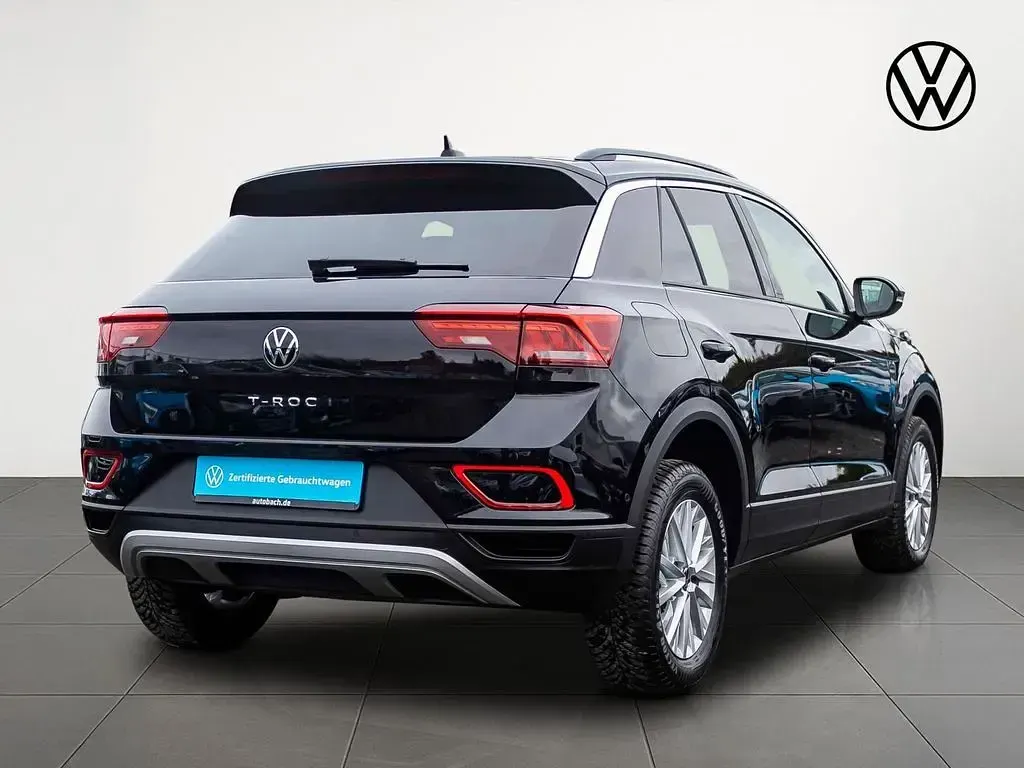 Gebraucht VW T-Roc Life 116 PS (85 kW) 2024 Deep black perleffekt SUV