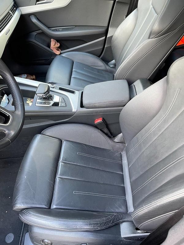 Gebraucht Audi A4 Advanced 231 PS (169 kW) 2020 Rot Limousine