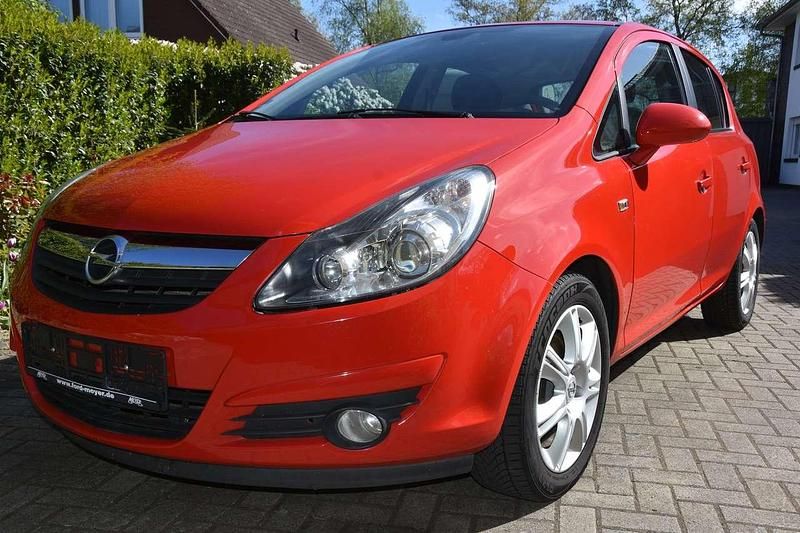 Gebraucht Opel Corsa Innovation 90 PS (66 kW) 2009 Rot Kleinwagen
