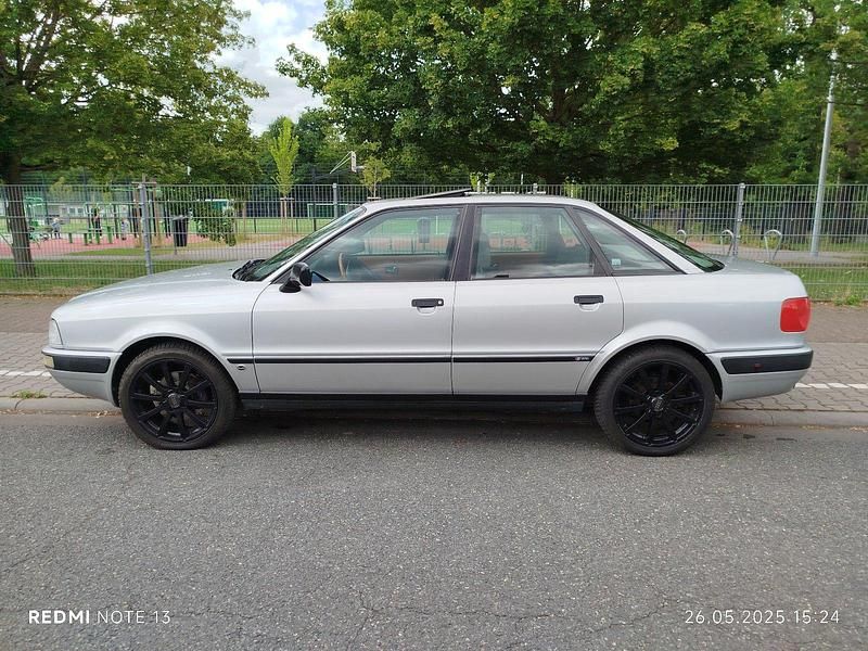 Gebraucht Audi 80 116 PS (85 kW) 1993 Silber Limousine
