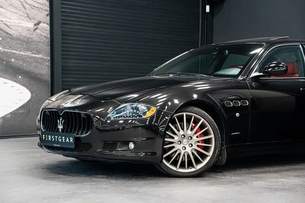 Gebraucht Maserati Quattroporte 439 PS (322 kW) 2010 Schwarz Limousine