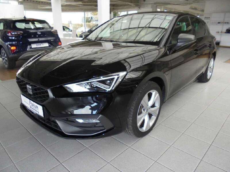 Mitternachtsschwarz Gebraucht 2020 Seat Leon FR Limousine | 21.750 € (Fairer Preis) - Bild 1/4