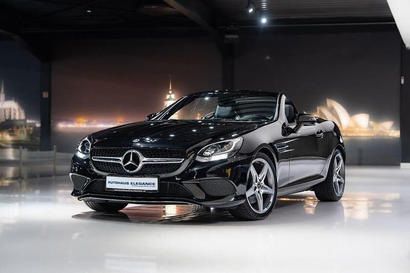 Obsidianschwarz Gebraucht 2017 Mercedes SLC300 Cabrio | 30.980 € (Guter Preis) - Bild 1/4