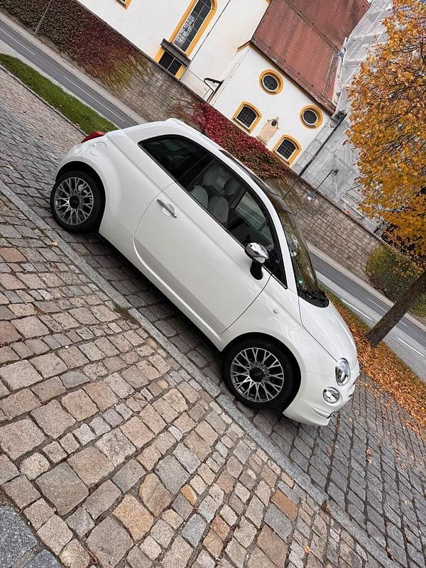 Gebraucht Fiat 500 Lounge 69 PS (50 kW) 2018 Weiß Kleinwagen