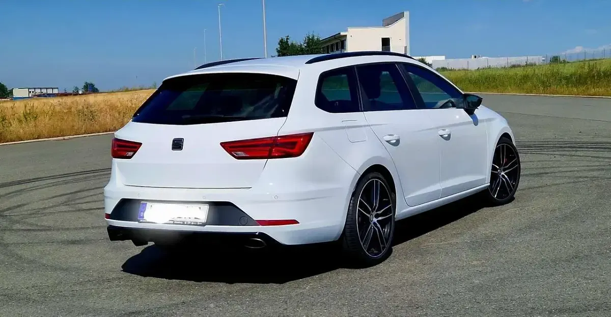 Gebraucht Seat Leon ST 4Drive 387 PS (284 kW) 2017 Weiß Kombi
