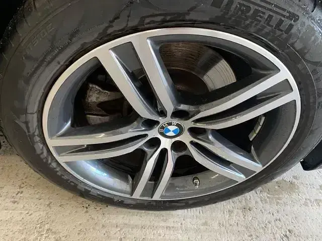 Gebraucht BMW 520 Sport Line 190 PS (139 kW) 2023 Schwarz Kombi