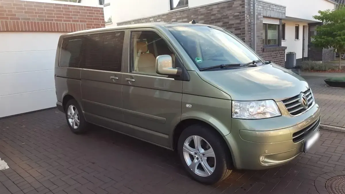 Gebraucht VW Multivan 174 PS (127 kW) 2007 Grün Van / Kleinbus